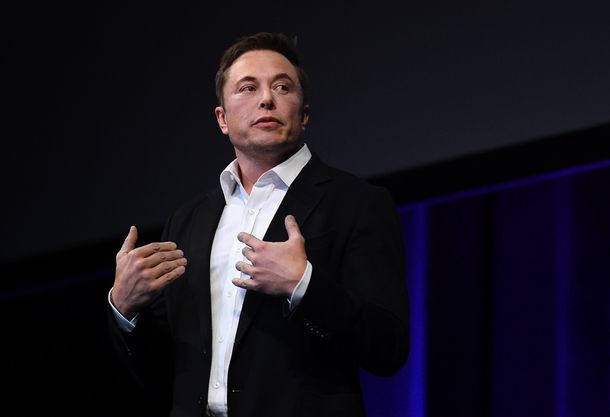 Tesla показывает необъяснимые успехи