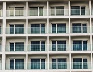 Как стеклить балконы в многоквартирном доме
