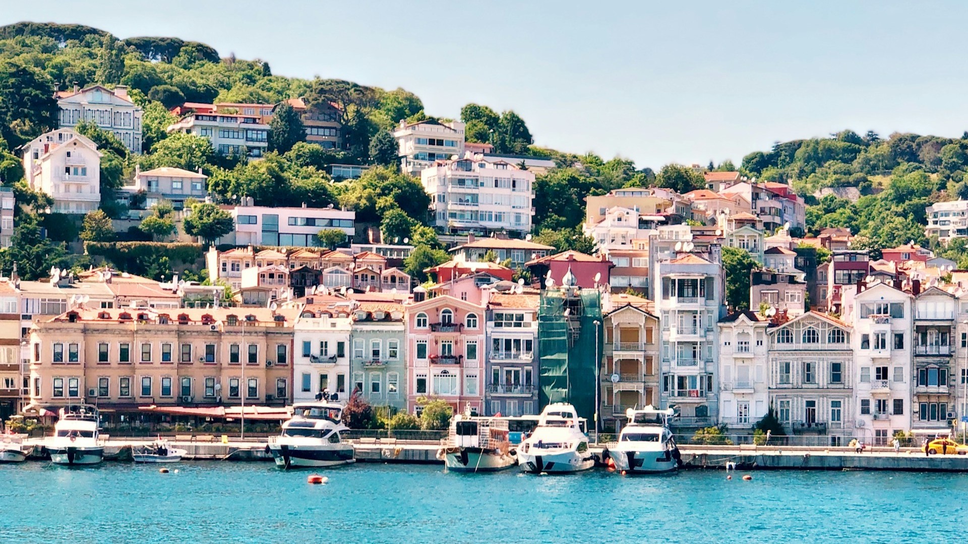 Недвижимость в Турции: покупателей из России ждет, но привлекает меньше