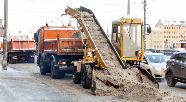 Власти Петербурга не готовы отказаться от реагентов зимой