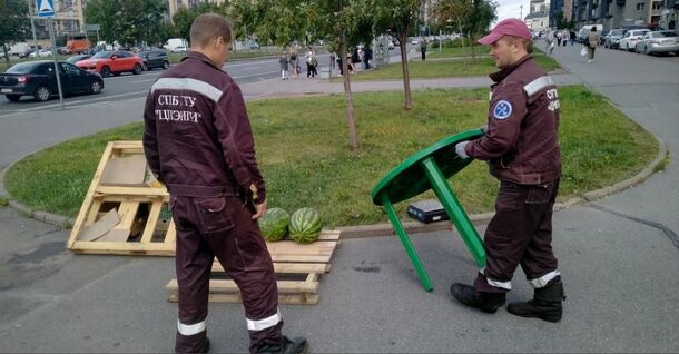 В Петербурге освободили еще 400 квадратных метров городской земли от незаконных торговых павильонов