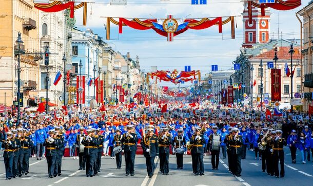 В этом году «Бессмертный полк» в Петербурге пройдет в офлайн-формате