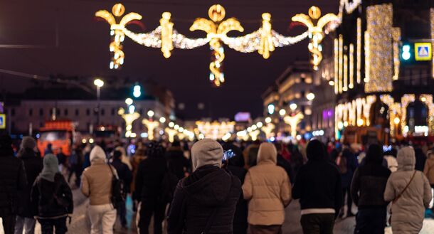 Как в старые времена: новогодние праздники в Петербурге впервые с начала пандемии пройдут без ограничений