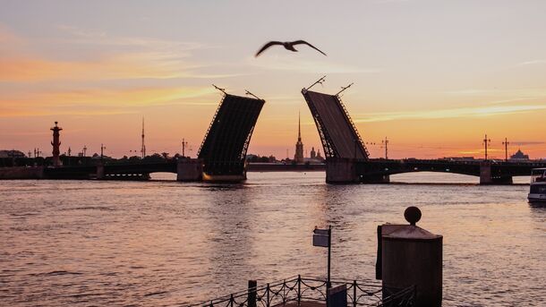 В Петербурге утвержден график разводки мостов на 2023 год