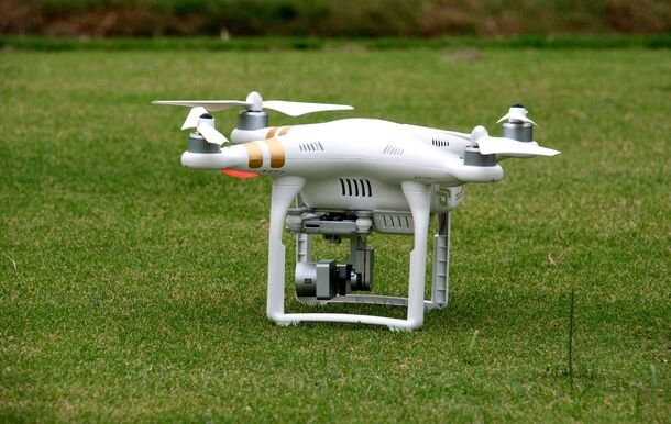 Власти Петербурга начнут искать нарушения Земельного кодекса с помощью дронов