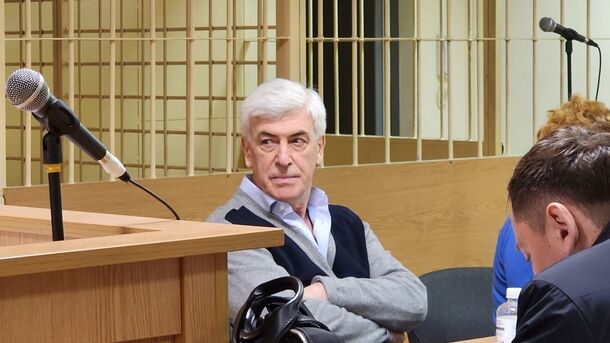 Суд частично прекратил производство по уголовным делам экс-главы Усть-Луги Израйлита