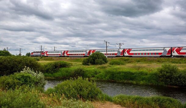Плюс три туристических поезда: ФПК запускает самый северный маршрут через Петрозаводск, Мурманск и Вологду