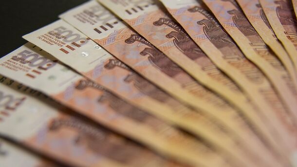 Объем средств на вкладах и счетах петербуржцев растет второй месяц подряд