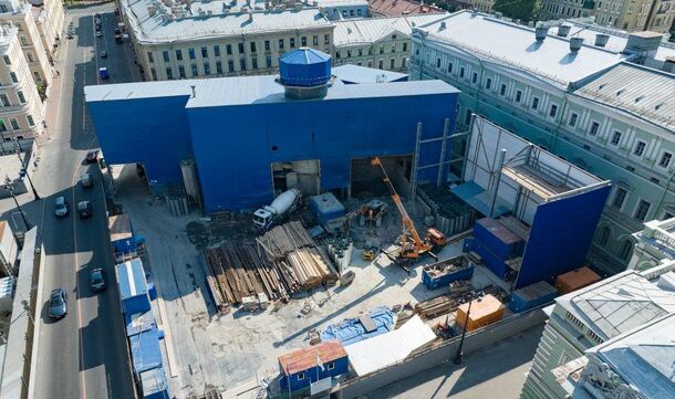 Строительство вестибюля станции «Театральная» планируют завершить к концу 2026 года