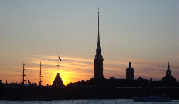 Петербург возглавил топ городов для поездок в ноябрьские праздники
