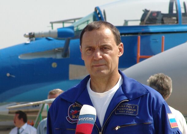 Умер легендарный летчик-испытатель Анатолий Квочур