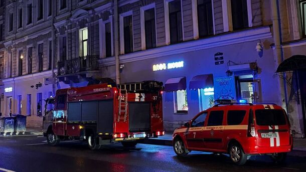 Межэтажное перекрытие дома обрушилось во время ремонта в центре Петербурга