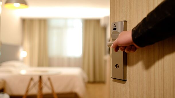 Спрос на бронирование отелей в Петербурге вырос на треть в период ПМЭФ