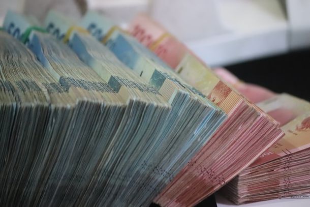 Депутаты ЗакСа: Если нельзя использовать деньги из Резервного фонда, тогда где их брать?