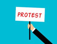 Правозащитники поддержали требование Бориса Вишневского снять запрет на митинги