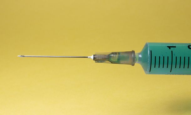 Исследование: россияне едва ли не реже всех в мире готовы вакцинироваться от ковида