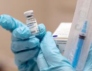 Вакцинация от COVID-19 для подростков внесена в национальный календарь прививок РФ
