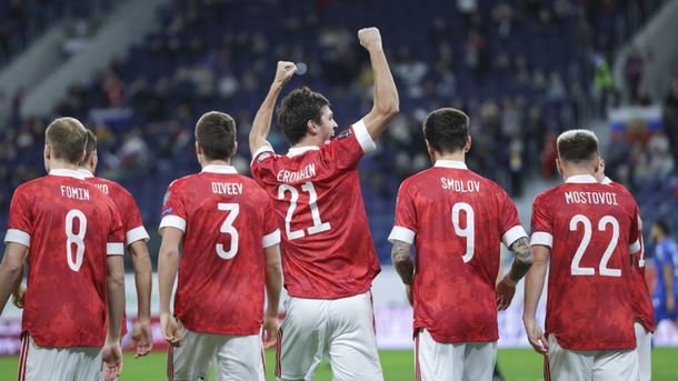 Сборная России по футболу победила Кипр со счетом 6:0 в матче ЧМ-2022