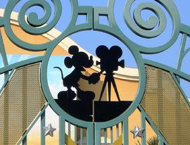 Компания Walt Disney приостанавливает все свои российские проекты
