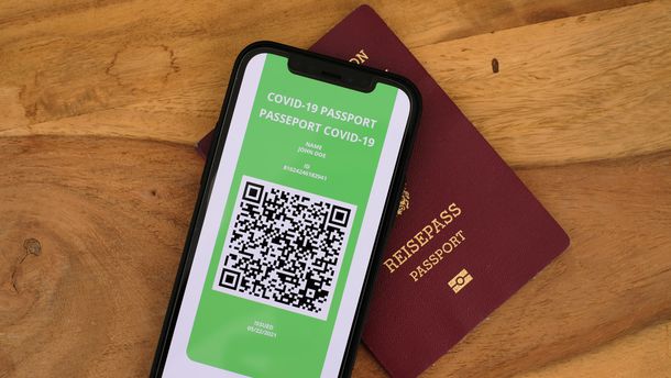 Смольный выпустил методичку по QR-кодам для бизнеса Петербурга