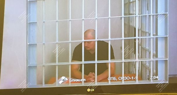 Суд в Петербурге оставил под арестом лидера «QR-сопротивления» Александра Коновалова