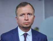 Дмитрий Лисовец призвал петербуржцев носить маски и вакцинироваться