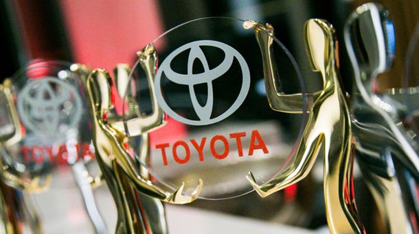 Появление Росгвардии и ОМОНа на заводе Toyota в Петербурге объяснили внеплановой проверкой