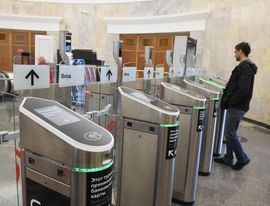 Эксперты оценили перспективы внедрения в петербургском метро системы FacePay