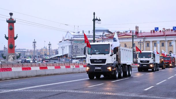 Автобусное движение по Биржевому мосту откроют 1 декабря