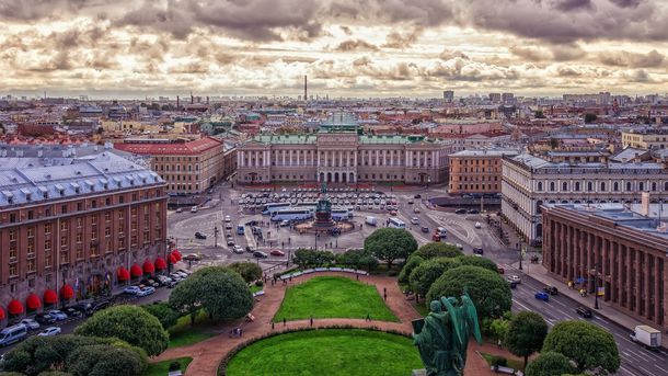 ЗакС Петербурга утвердил приостановку трех положений закона о реновации