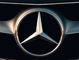 Mercedes-Benz продаст свои доли в российских «дочках» компании «Автодом»