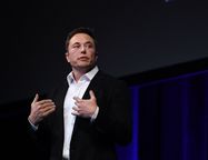 Tesla показывает необъяснимые успехи