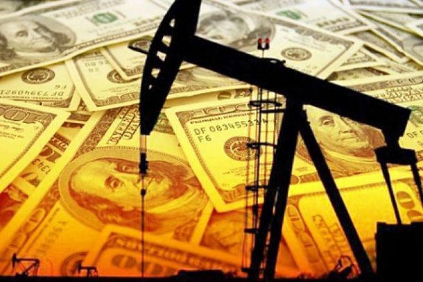 Цены на нефть пытаются отыграть рекордное падение накануне. «Business FM Петербург» продолжает опрос петербургских экономистов о перспективах «черного золота»
