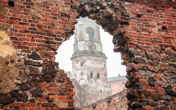 Дрозденко прокомментировал Business FM Петербург скандал вокруг реконструкции исторического квартала Выборга