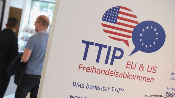 Критика трансатлантического соглашения о свободной торговле между ЕС и США со стороны европейских политиков заставляет экспертов задуматься об альтернативных союзах