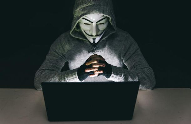 Петербургский программист из группировки «Шалтай-Болтай» рассказал о реальной работе русских хакеров