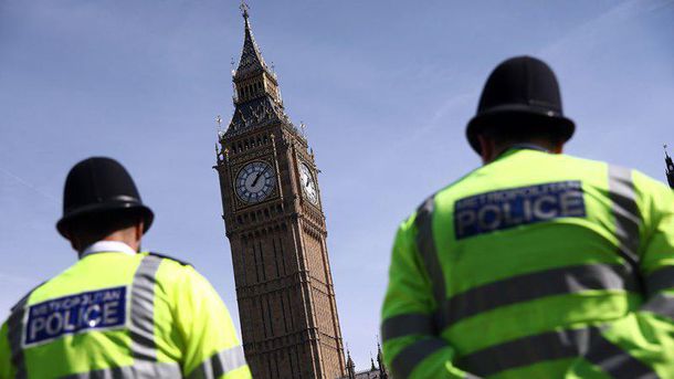 Позиции Лондона как оплота безопасности и столицы спокойной деловой жизни пошатнулись после череды терактов