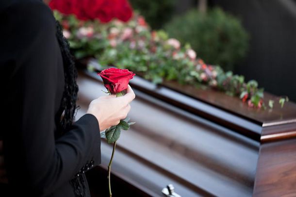 В СМИ обсуждают проект нового закона о похоронном деле
