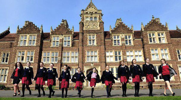 За последние десять лет количество студентов из России в британских частных школах увеличилось в три раза