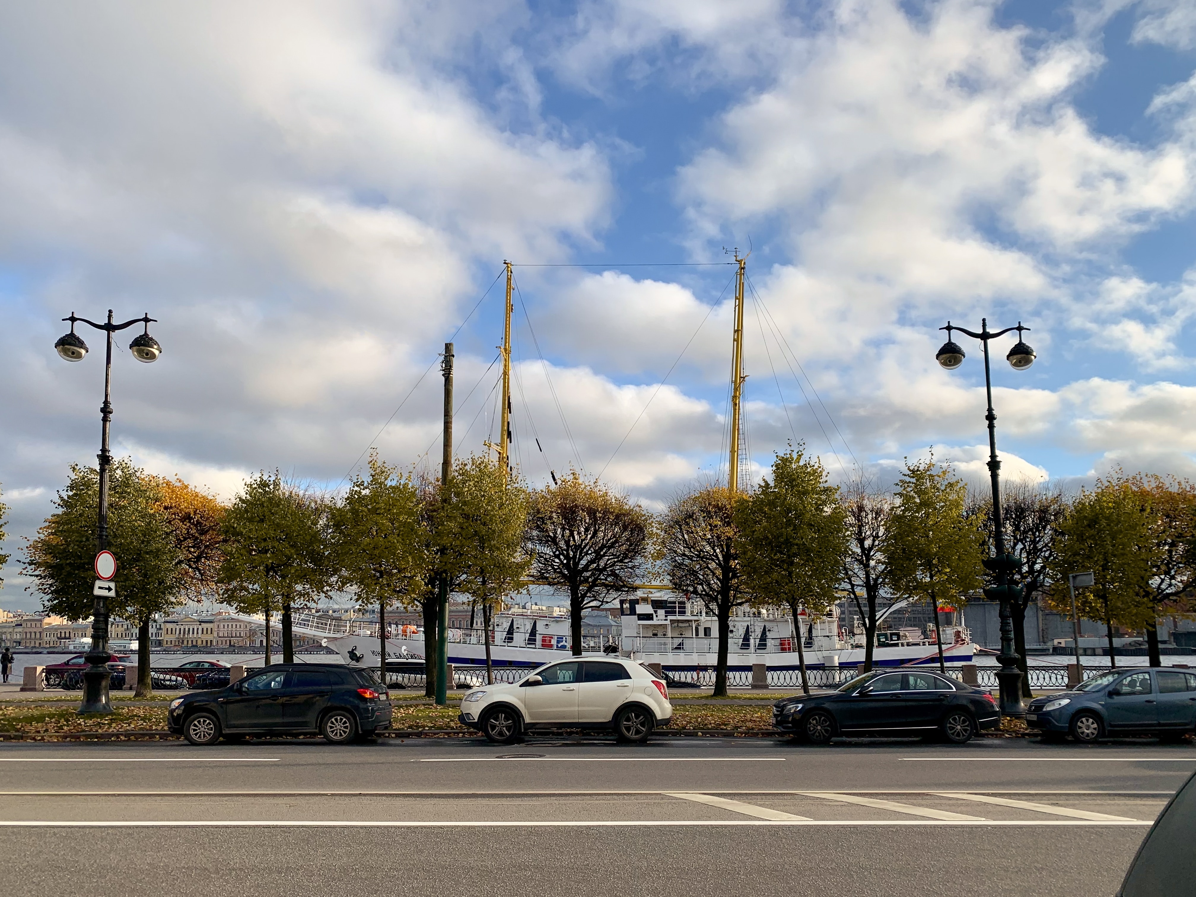 Поминутная оплата парковки появится в Петербурге к сентябрю