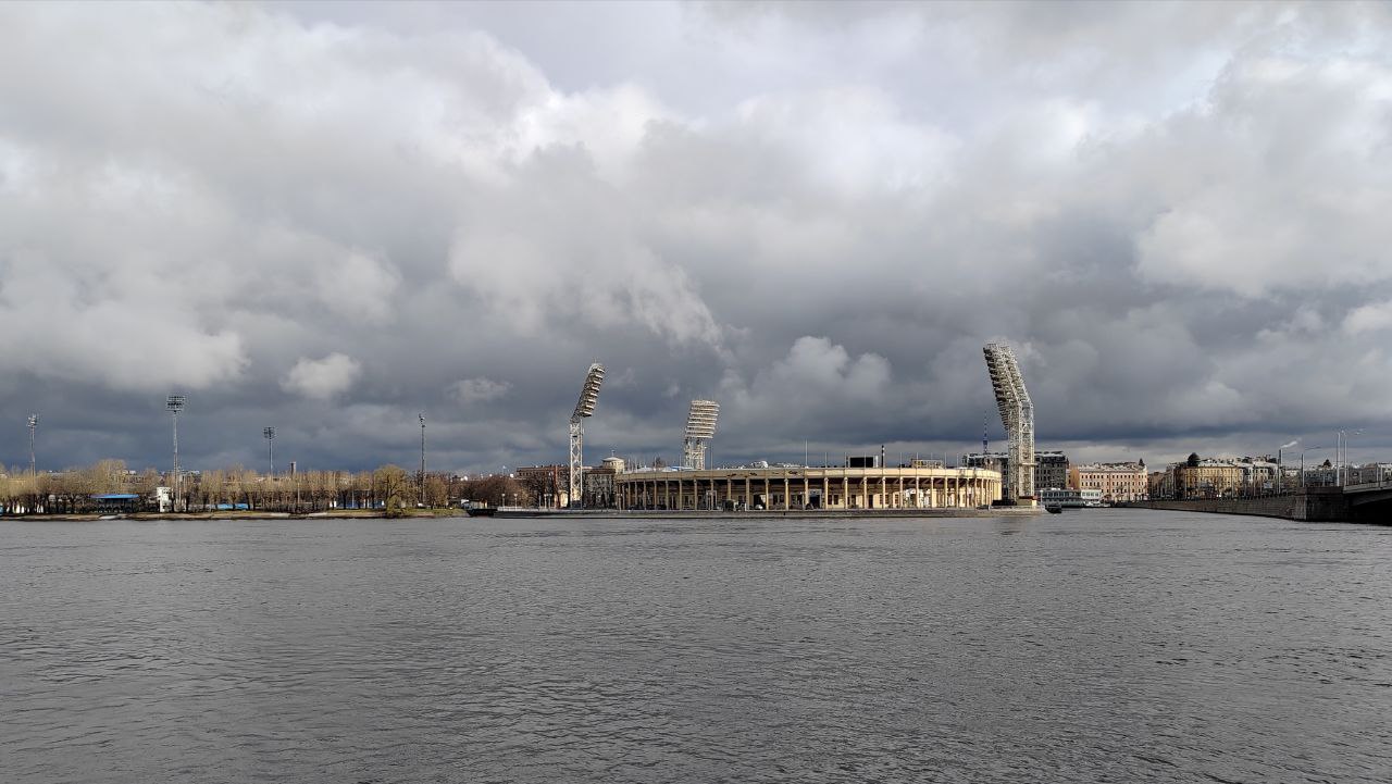 В Петербурге объявили желтый уровень погодной опасности из-за грозы и  ливней - Business FM Санкт-Петербург