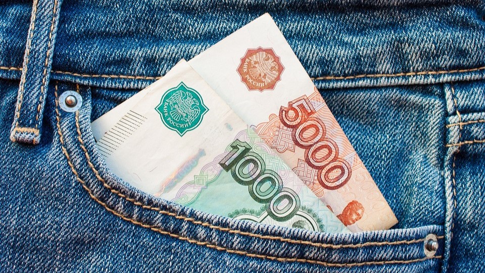 Россияне в среднем хотят зарабатывать более 140 тысяч рублей в месяц