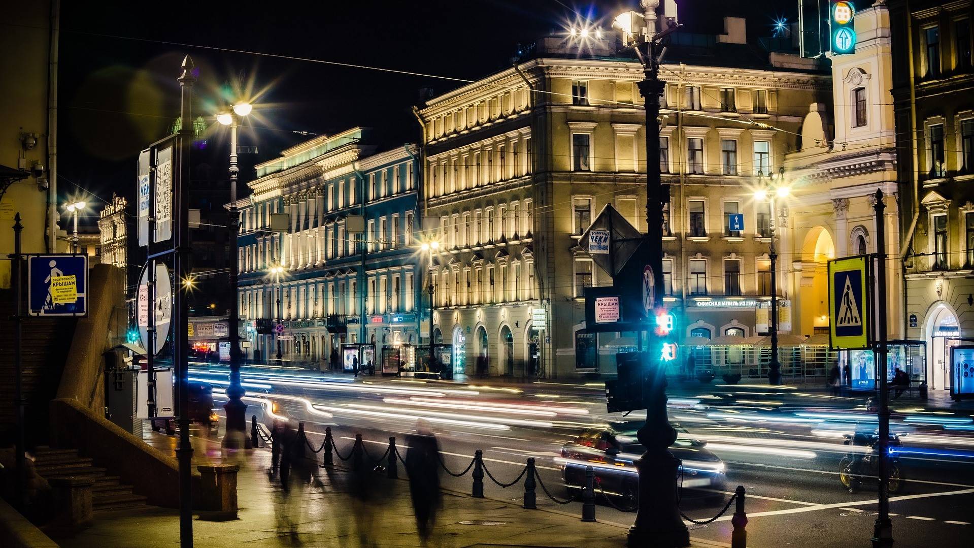 ночной невский проспект в санкт петербурге