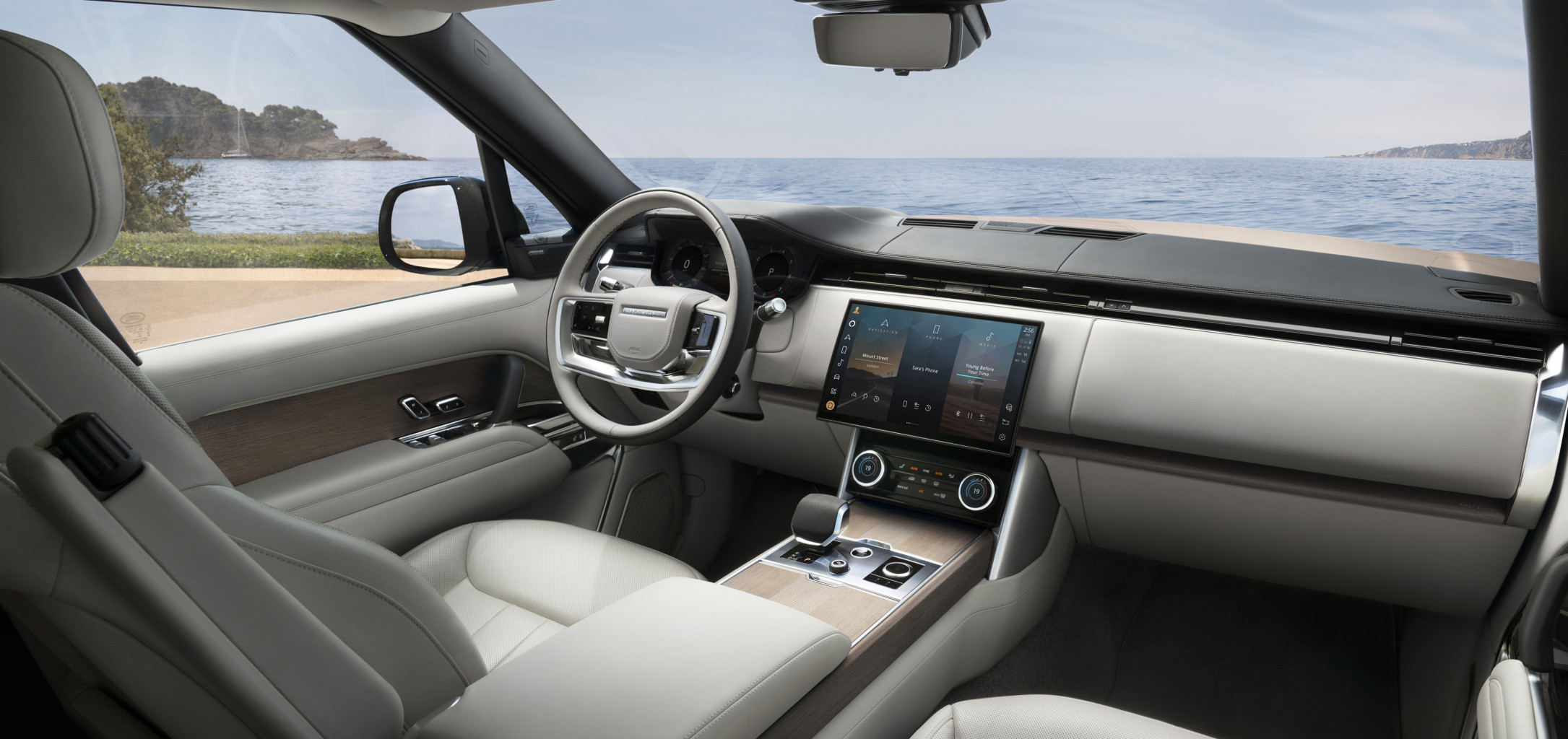 Новый Range Rover V поколения «подсмотрел» часть фишек у Rolls-Royce -  Business FM Санкт-Петербург