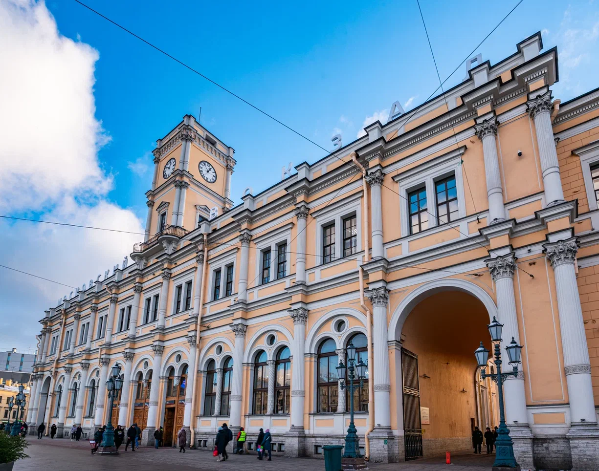 На Октябрьской магистрали за двое суток от снега очистили более 7 тыс. км путей