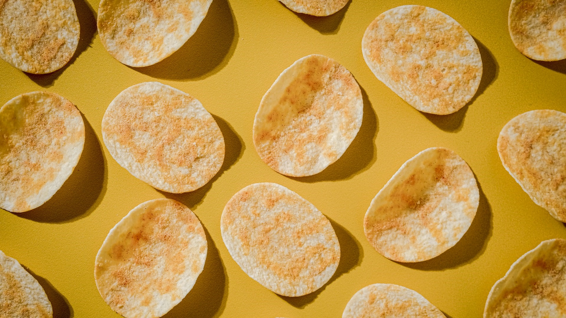 ГОСТ на картофельные чипсы впервые введут в РФ с 1 апреля