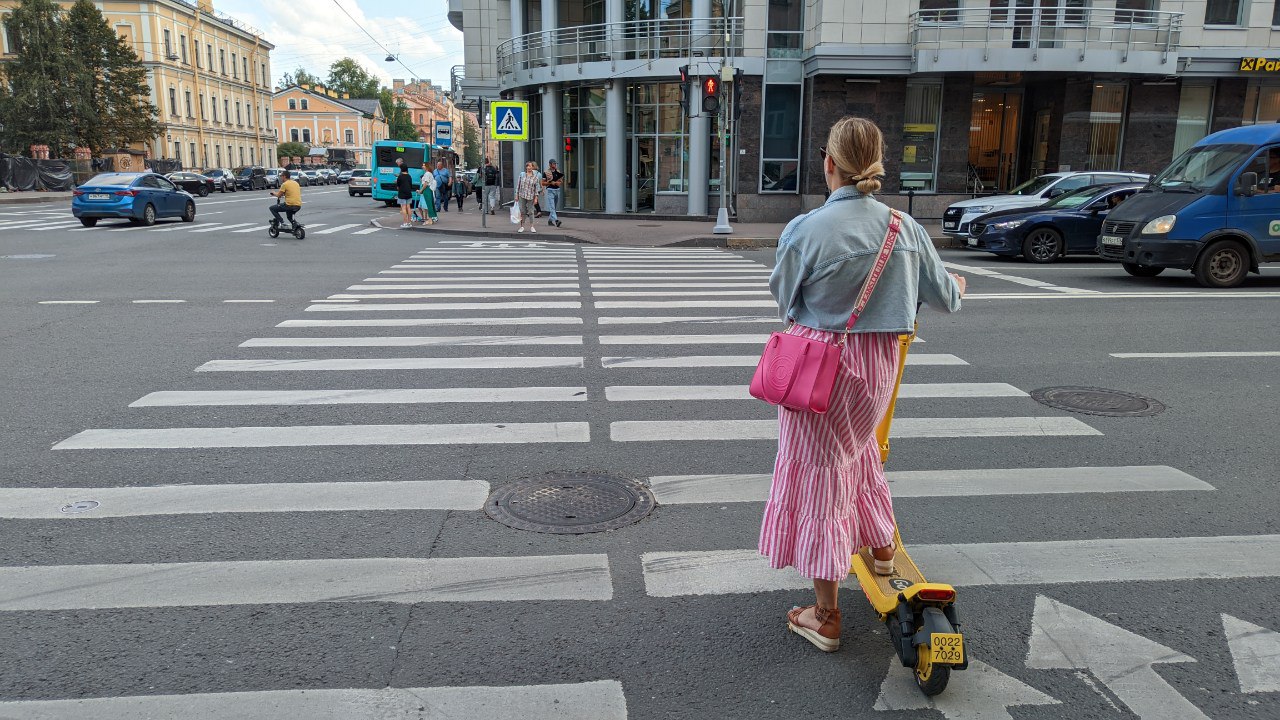 В Петербурге снизили скорость электросамокатов до 10 км/ч