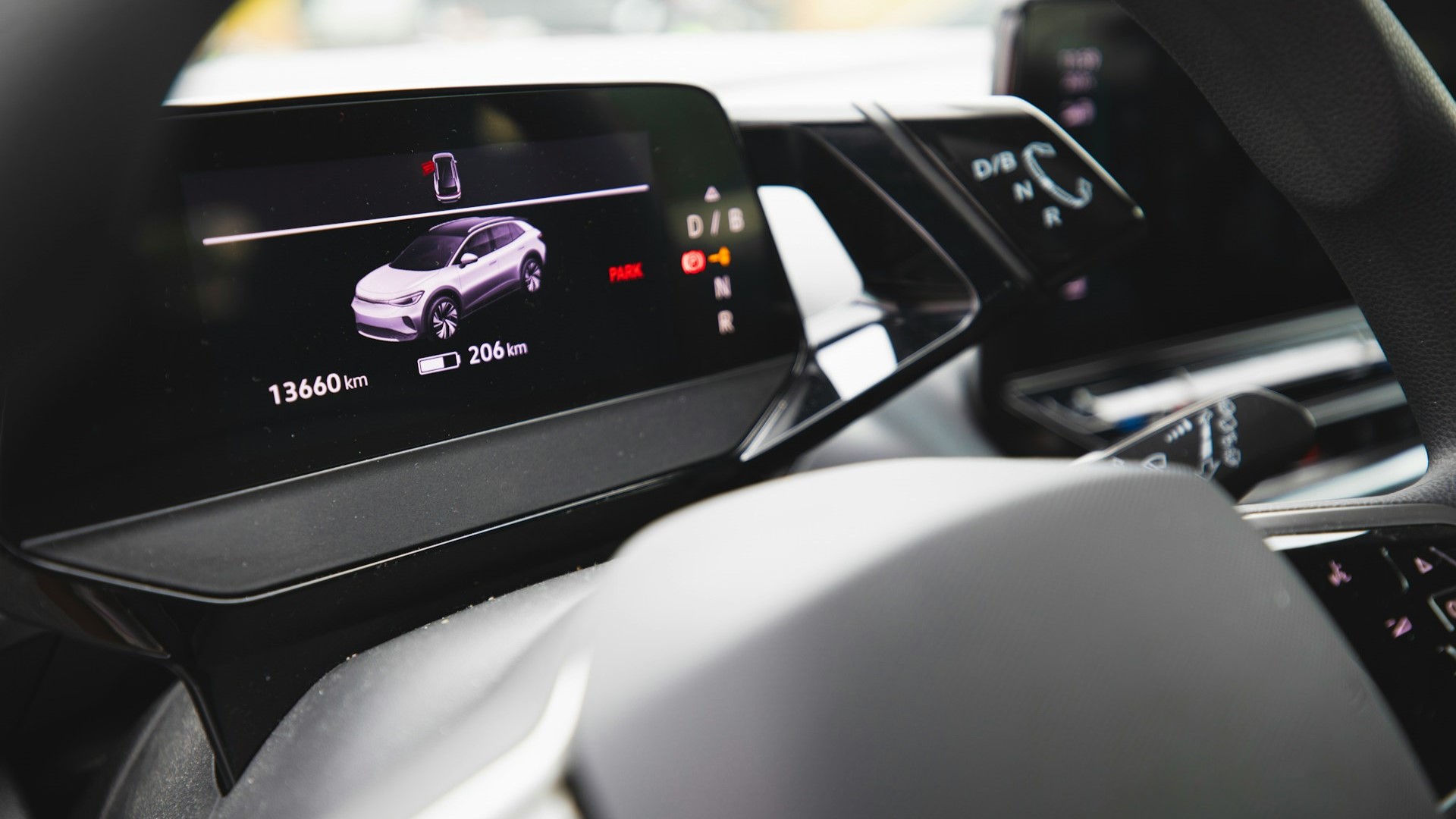 В России продажи электромобилей с пробегом выросли на 12%