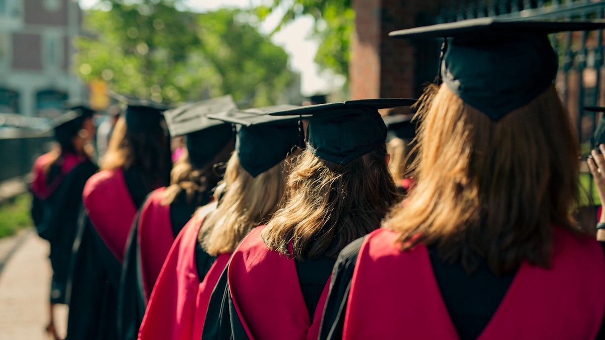 В Петербурге обсуждают систему контроля использования ИИ в работе над дипломами