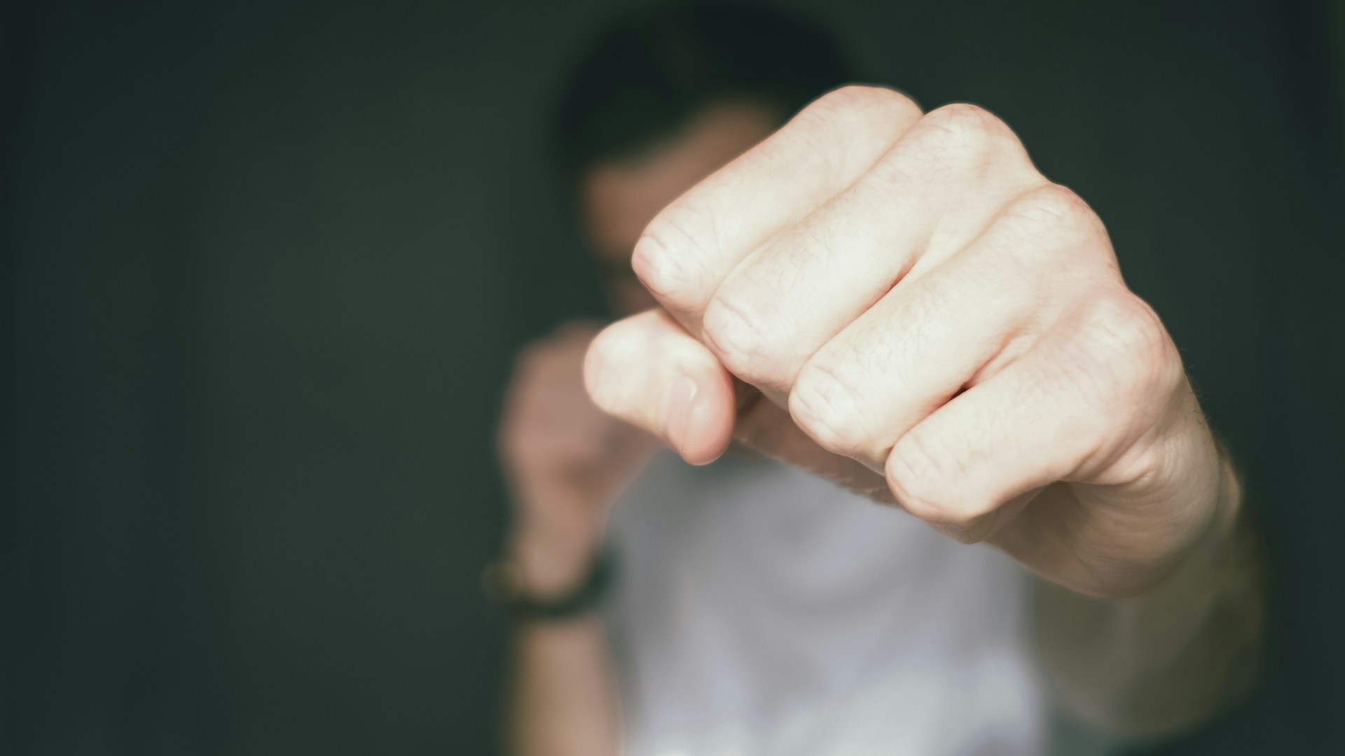 Учителя перегружены: эксперты прокомментировали участившиеся конфликты в школах